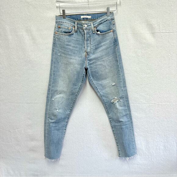 Levi's Wedgie Skinny button fly jean in light wash distressed size 28 raw hem‎ - Picture 5 of 16